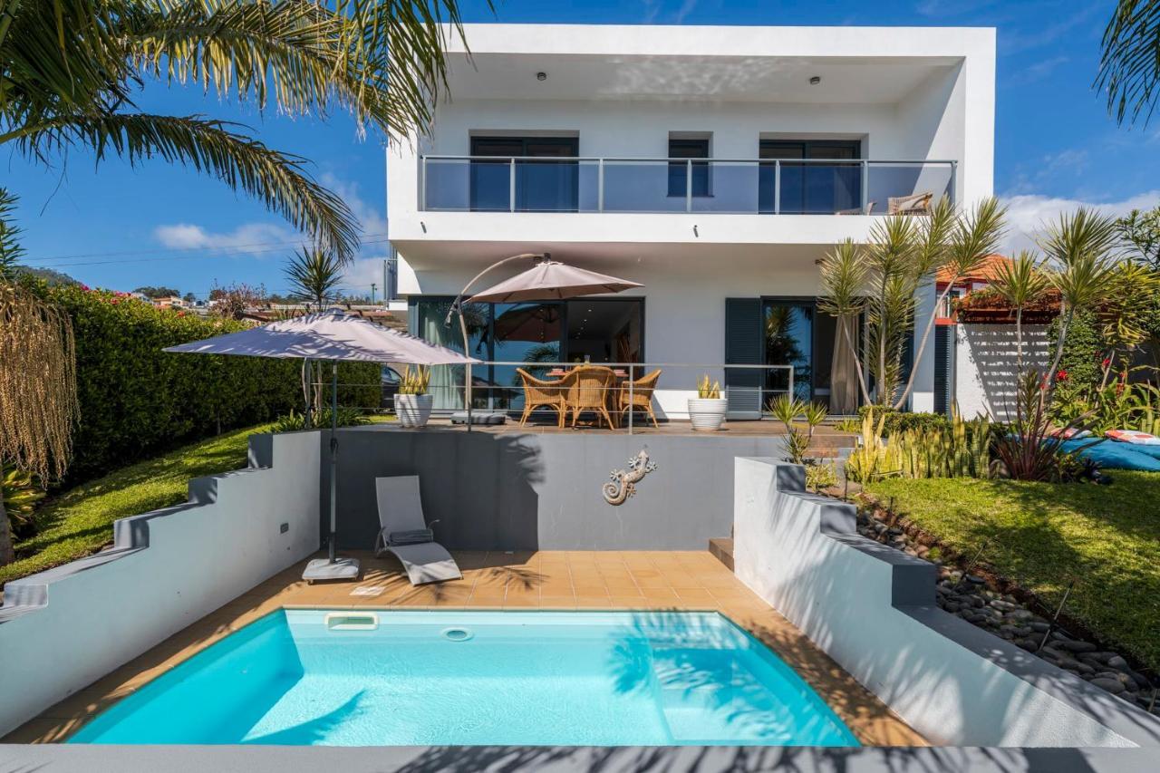 Villa Hibiscus By An Island *