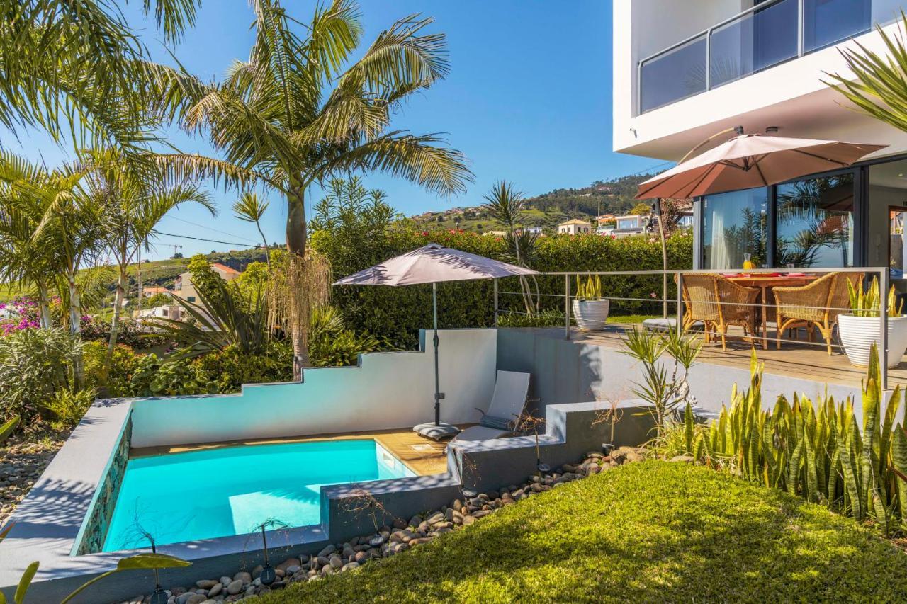 Villa Hibiscus By An Island