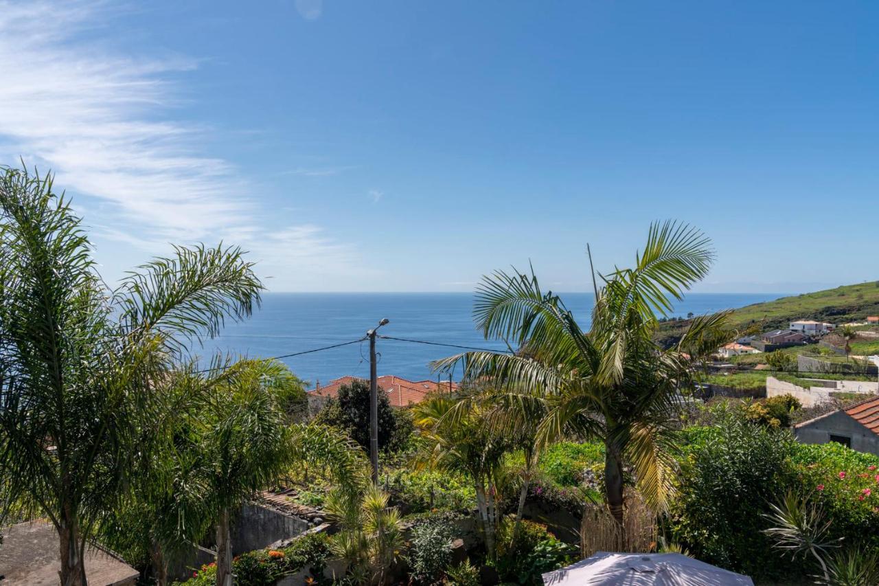 Villa Hibiscus By An Island Calheta (Madeira)